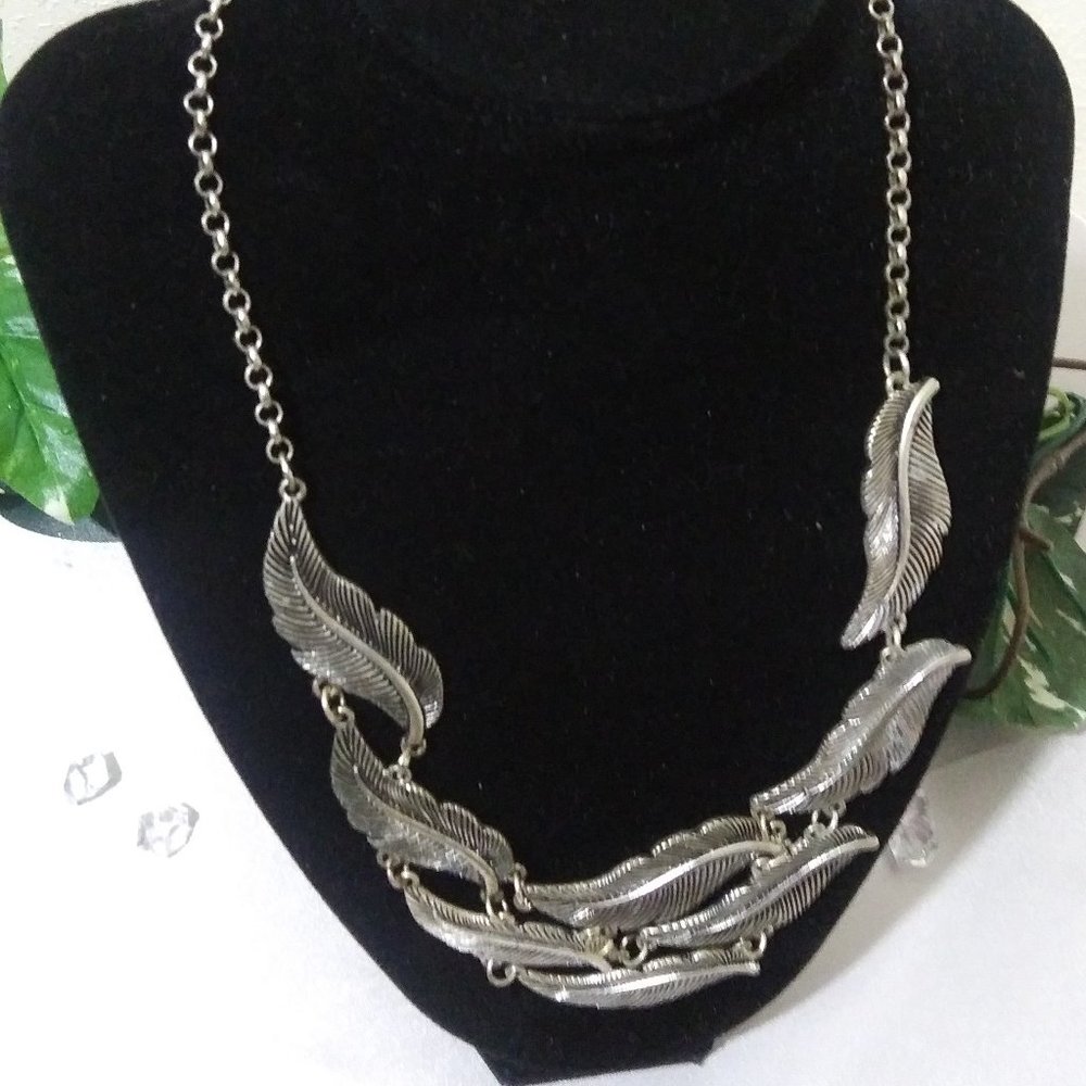 Silver Rustic Necklace/Earring Set - Picture 3 of 3